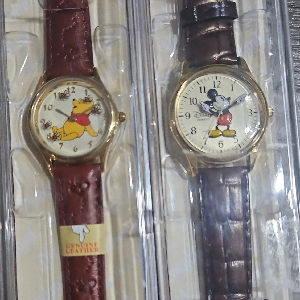 Disney Mickey Mouse Brown Leather Men's Watch Set